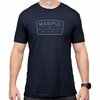 Tutustu Magpul GO BANG -puuvillapaitaan! 👕 Laadukas, mukava ja tyylikäs navy t-paita, joka kestää aikaa. Osta nyt!